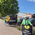 Greenpeace protestiert in Augustfehn gegen Tierleid bei Edeka