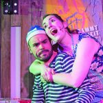 Hafen Revue Theater entführt Bad Zwischenahner in die Bremer Hafenwelt der 50er