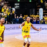 Herzschlagfinale im Pokal: EWE Baskets bezwingen ungeschlagene Würzburger mit 61:60